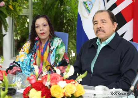 Daniel y Rosario otorgan orden "Ejército de Nicaragua” a Ministro de Defensa de Taiwán