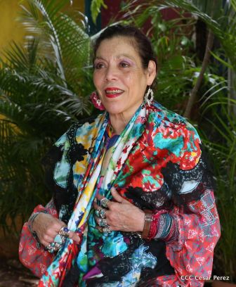 Daniel y Rosario otorgan orden "Ejército de Nicaragua” a Ministro de Defensa de Taiwán