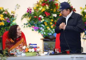 Acto del 38 Aniversario de fundación de la Policía Nacional