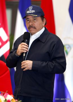 Acto del 38 Aniversario de fundación de la Policía Nacional