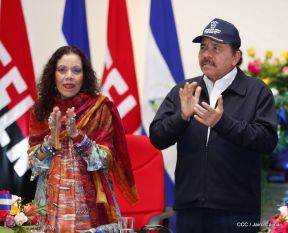 Acto del 38 Aniversario de fundación de la Policía Nacional