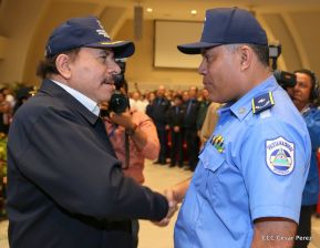 Acto del 38 Aniversario de fundación de la Policía Nacional