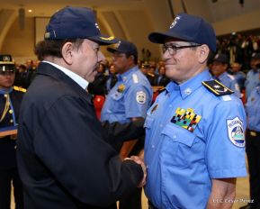 Acto del 38 Aniversario de fundación de la Policía Nacional