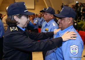 Acto del 38 Aniversario de fundación de la Policía Nacional