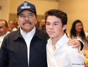 Acto del 38 Aniversario de fundación de la Policía Nacional