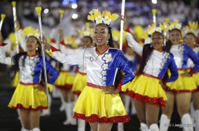 Desfile en saludo a las Fiestas Patrias
