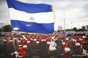 Desfile en saludo a las Fiestas Patrias