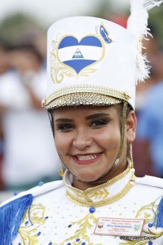 Desfile en saludo a las Fiestas Patrias