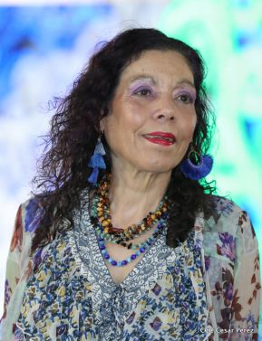 Desfile en saludo a las Fiestas Patrias