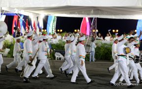 Desfile en saludo a las Fiestas Patrias