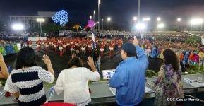 Desfile en saludo a las Fiestas Patrias