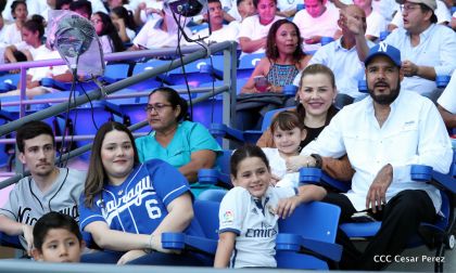 Histórica inauguración de moderno Estadio Nacional de Béisbol "Dennis Martínez"