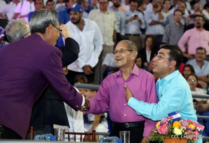 Histórica inauguración de moderno Estadio Nacional de Béisbol "Dennis Martínez"