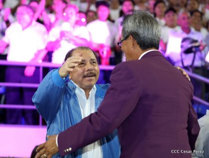 Histórica inauguración de moderno Estadio Nacional de Béisbol "Dennis Martínez"