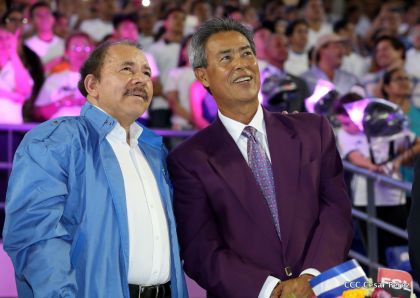 Histórica inauguración de moderno Estadio Nacional de Béisbol "Dennis Martínez"