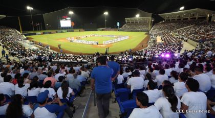 Histórica inauguración de moderno Estadio Nacional de Béisbol "Dennis Martínez"