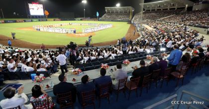 Histórica inauguración de moderno Estadio Nacional de Béisbol "Dennis Martínez"