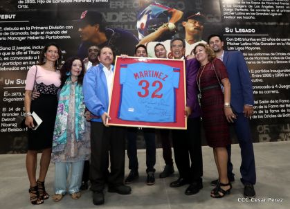 Histórica inauguración de moderno Estadio Nacional de Béisbol "Dennis Martínez"