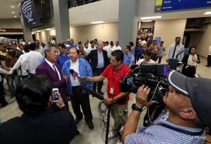 Histórica inauguración de moderno Estadio Nacional de Béisbol "Dennis Martínez"
