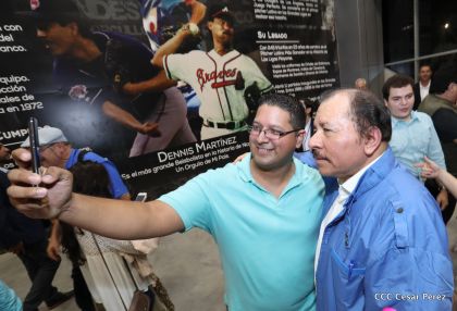 Histórica inauguración de moderno Estadio Nacional de Béisbol "Dennis Martínez"