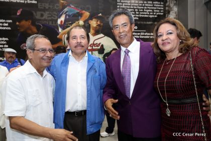 Histórica inauguración de moderno Estadio Nacional de Béisbol "Dennis Martínez"