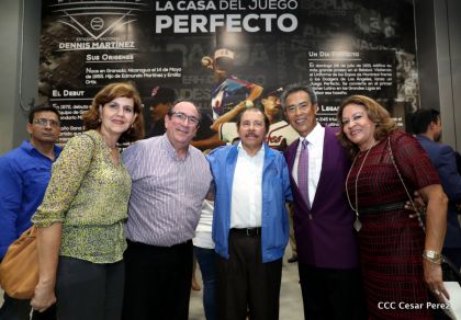 Histórica inauguración de moderno Estadio Nacional de Béisbol "Dennis Martínez"