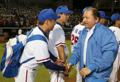 Histórica inauguración de moderno Estadio Nacional de Béisbol "Dennis Martínez"
