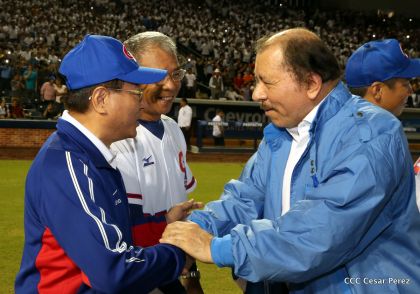 Histórica inauguración de moderno Estadio Nacional de Béisbol "Dennis Martínez"