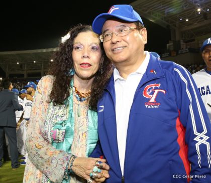 Histórica inauguración de moderno Estadio Nacional de Béisbol "Dennis Martínez"