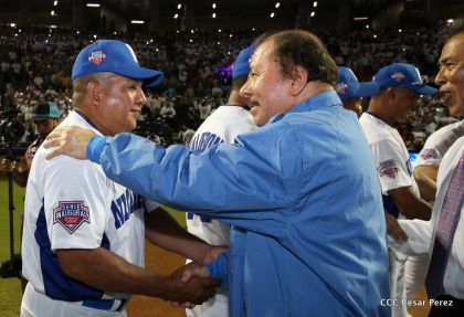 Histórica inauguración de moderno Estadio Nacional de Béisbol "Dennis Martínez"