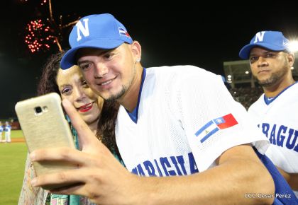 Histórica inauguración de moderno Estadio Nacional de Béisbol "Dennis Martínez"
