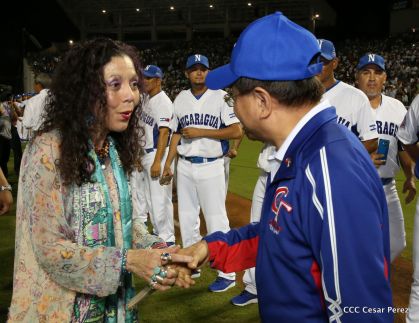 Histórica inauguración de moderno Estadio Nacional de Béisbol "Dennis Martínez"