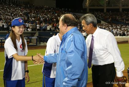 Histórica inauguración de moderno Estadio Nacional de Béisbol "Dennis Martínez"