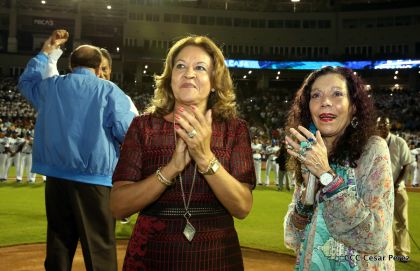 Histórica inauguración de moderno Estadio Nacional de Béisbol "Dennis Martínez"