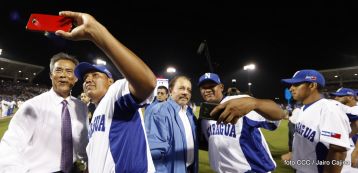 Histórica inauguración de moderno Estadio Nacional de Béisbol "Dennis Martínez"