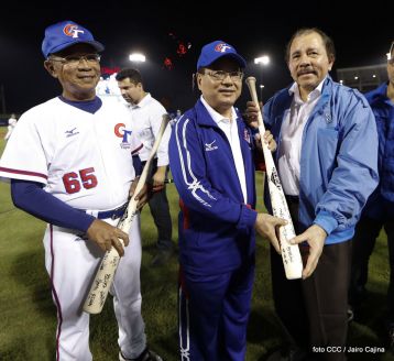 Histórica inauguración de moderno Estadio Nacional de Béisbol "Dennis Martínez"