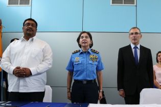 Comisario de Desarrollo UE en visita a Nicaragua