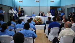Comisario de Desarrollo UE en visita a Nicaragua