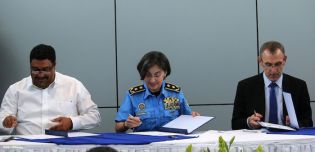 Comisario de Desarrollo UE en visita a Nicaragua