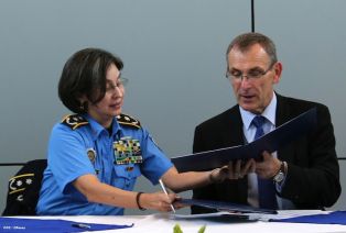 Comisario de Desarrollo UE en visita a Nicaragua