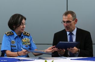 Comisario de Desarrollo UE en visita a Nicaragua