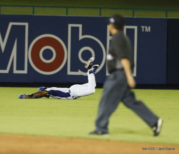 Tercer partido de la Serie Inaugural del Estadio Nacional Dennis Martínez