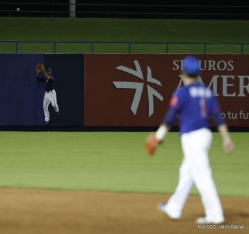 Tercer partido de la Serie Inaugural del Estadio Nacional Dennis Martínez