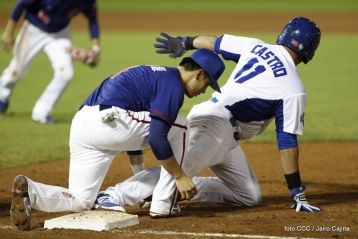 Tercer partido de la Serie Inaugural del Estadio Nacional Dennis Martínez