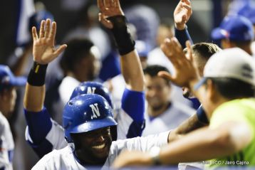 Tercer partido de la Serie Inaugural del Estadio Nacional Dennis Martínez