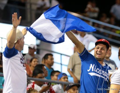 Tercer partido de la Serie Inaugural del Estadio Nacional Dennis Martínez