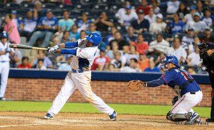 Tercer partido de la Serie Inaugural del Estadio Nacional Dennis Martínez