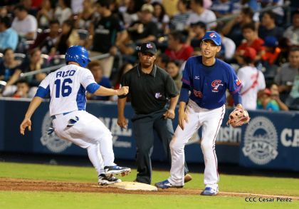 Tercer partido de la Serie Inaugural del Estadio Nacional Dennis Martínez
