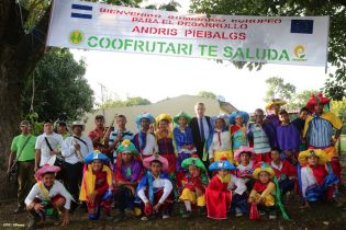 Comisario de Desarrollo UE en visita a Nicaragua