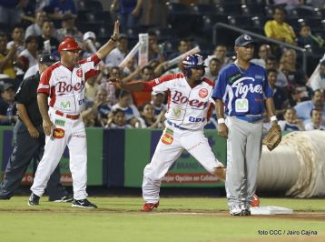 Juego inaugural de la Liga Profesional de Béisbol en nuevo Estado Nacional "Dennis Martínez"